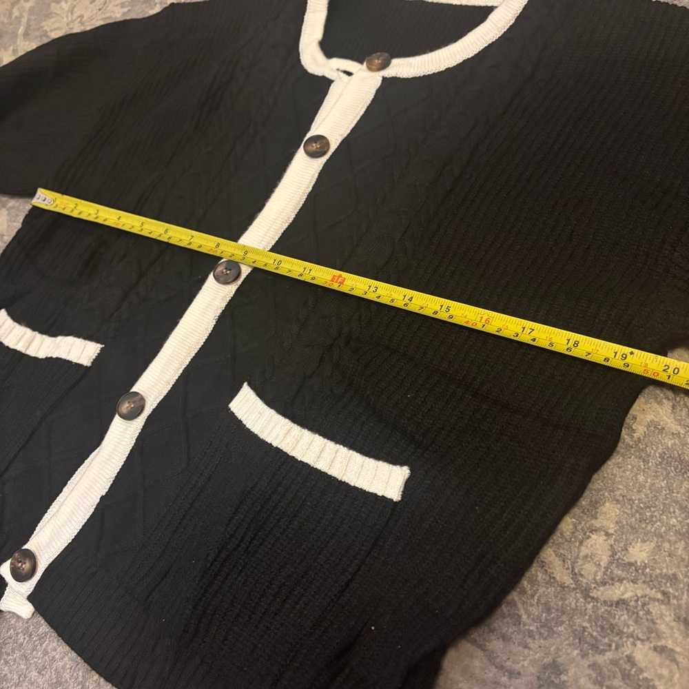 Oversized Knit Cardigan - Picture 9 of 10